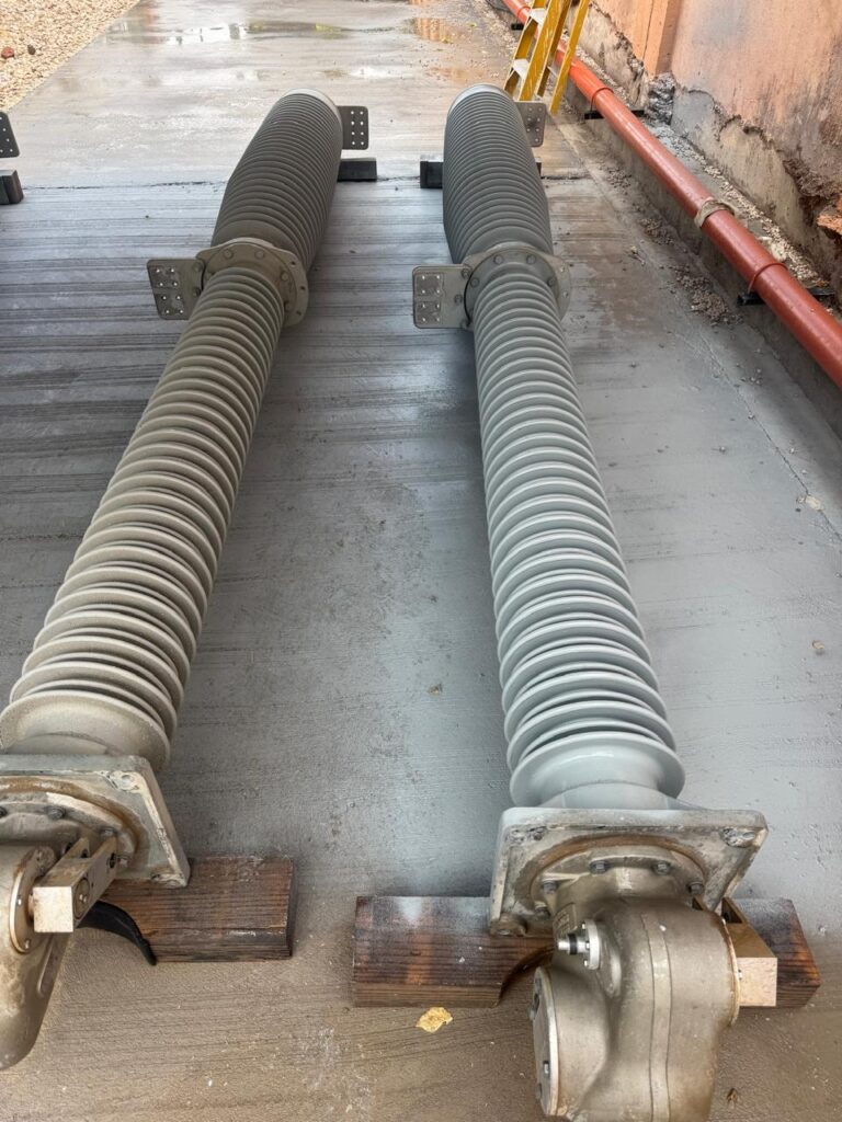 hydrophobic insulator surface after coating